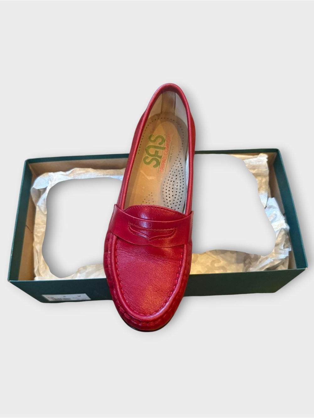 New! SAS Women's Red Leather Penny Loafer Size 6 Wide